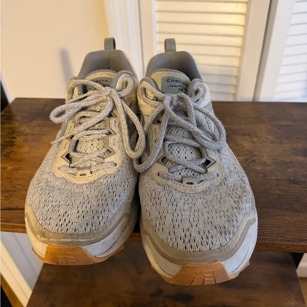 Brooks Cascadia Trail Running Shoes View 2